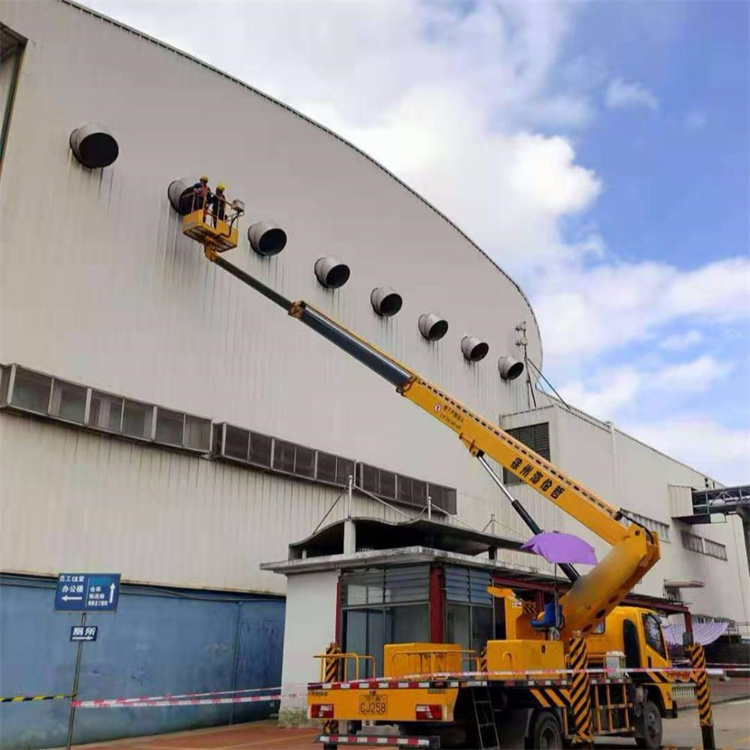 南平高空作业车出租服务：专业广告牌安装解决方案