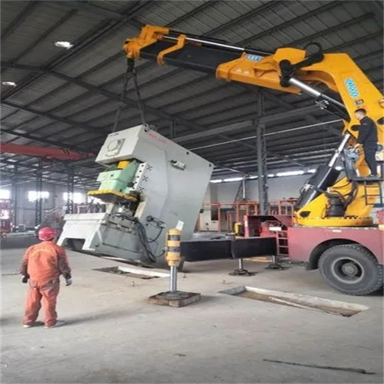 南平80吨折臂吊车出租附近电话